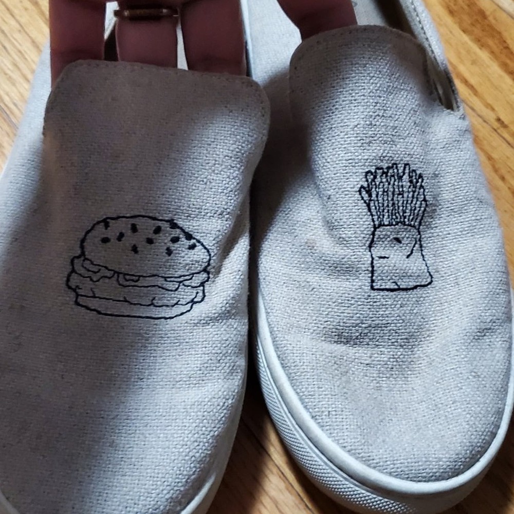Soludos Canvas Sneaker Neutral Tan 10 Hamburger and Fries Design Jason Polan
use